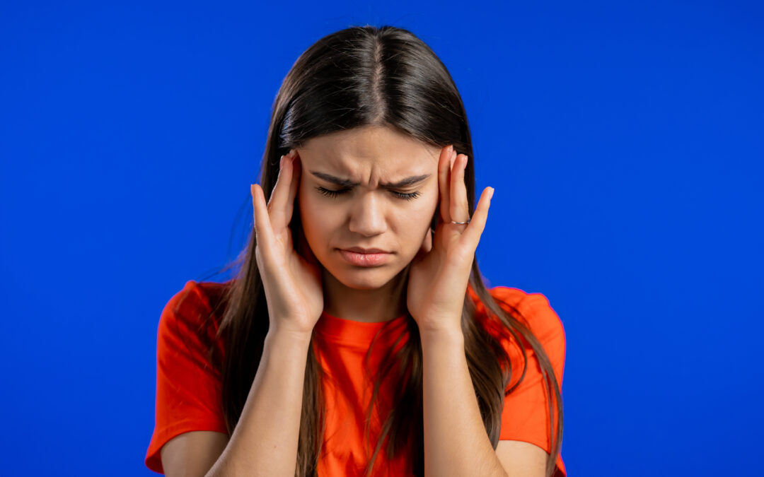 When You Have a Headache, Should You Use Medication or a Chiropractor?